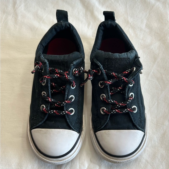 Converse Sneakers Slip-On Little Boy Size 10 Color Black/Red/White - Picture 1 of 7